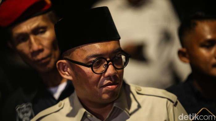 Sindiran Dahnil Anzar Gubernur Bukan Oposisi Jawab Pihak Anies